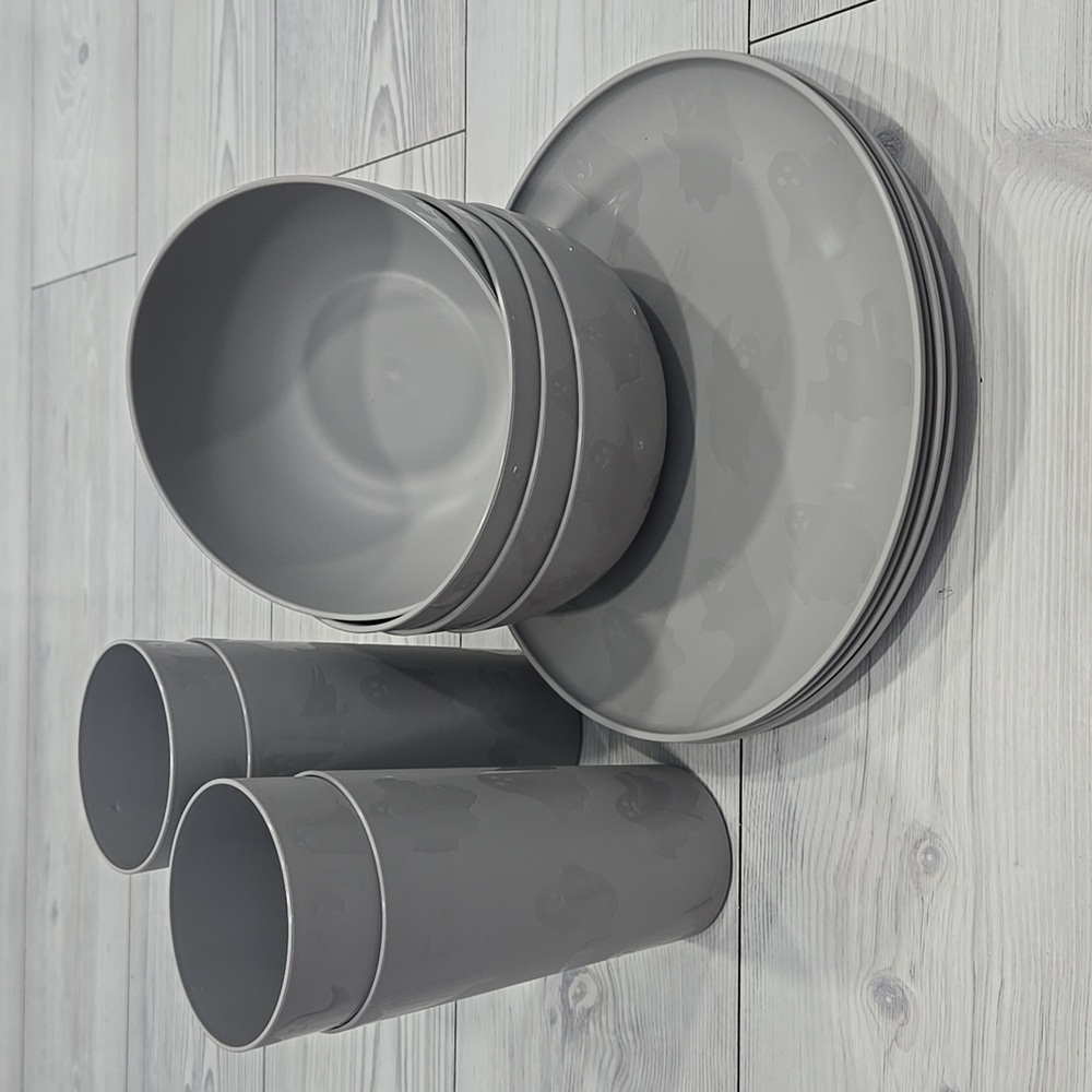 Mainstays Plastic Etched Ghost Dinnerware Set Of 12